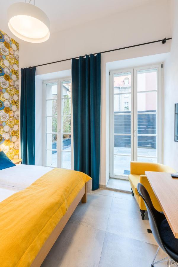 Tcz Wozna Aparthotel Poznań Exterior foto